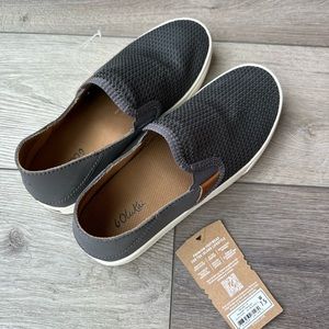 NWT Olukai women’s Pehuea slip-on shoes size 7.5